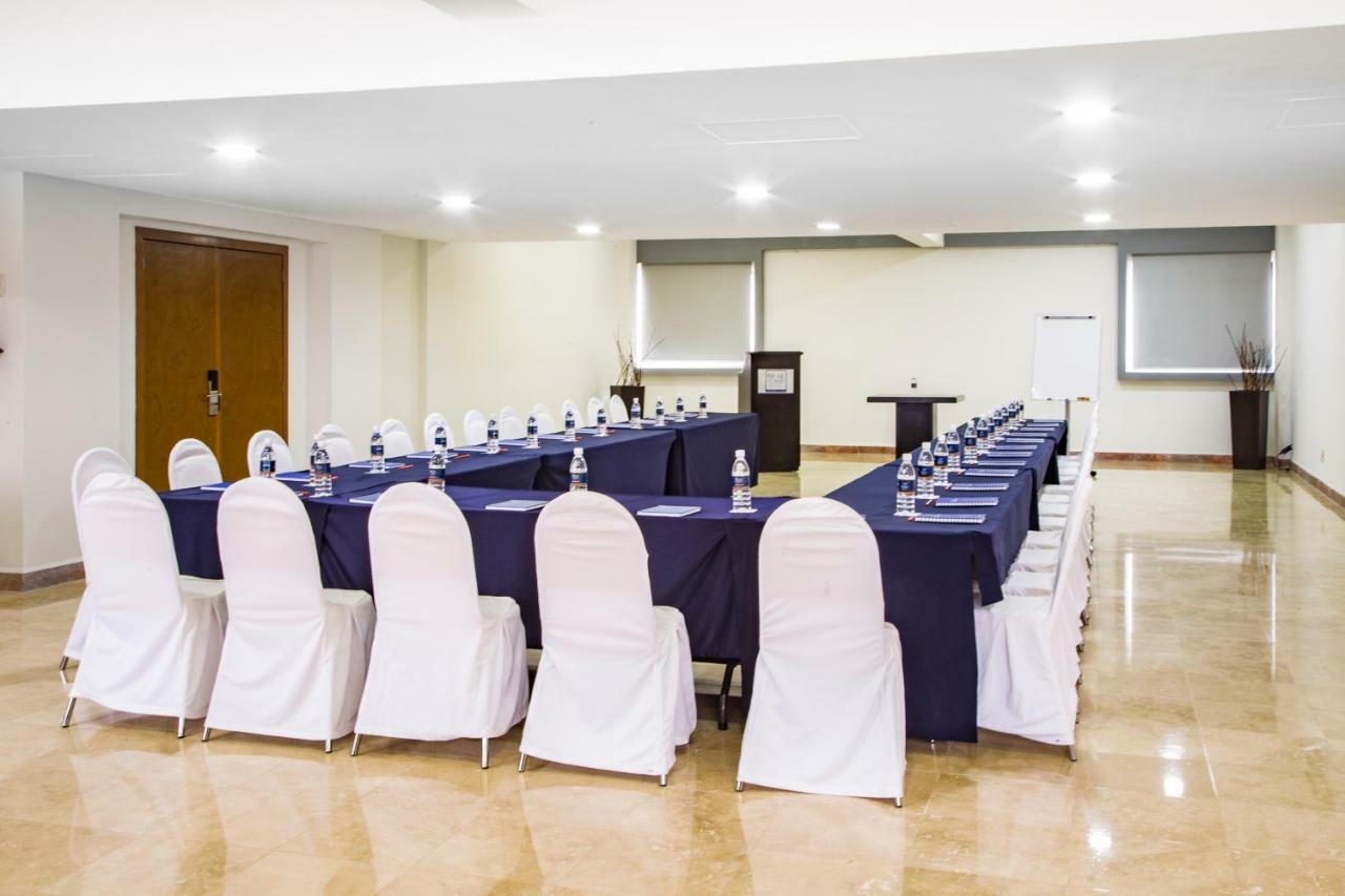 Imperio De Angeles Executive Leon Poliforum Eksteriør billede